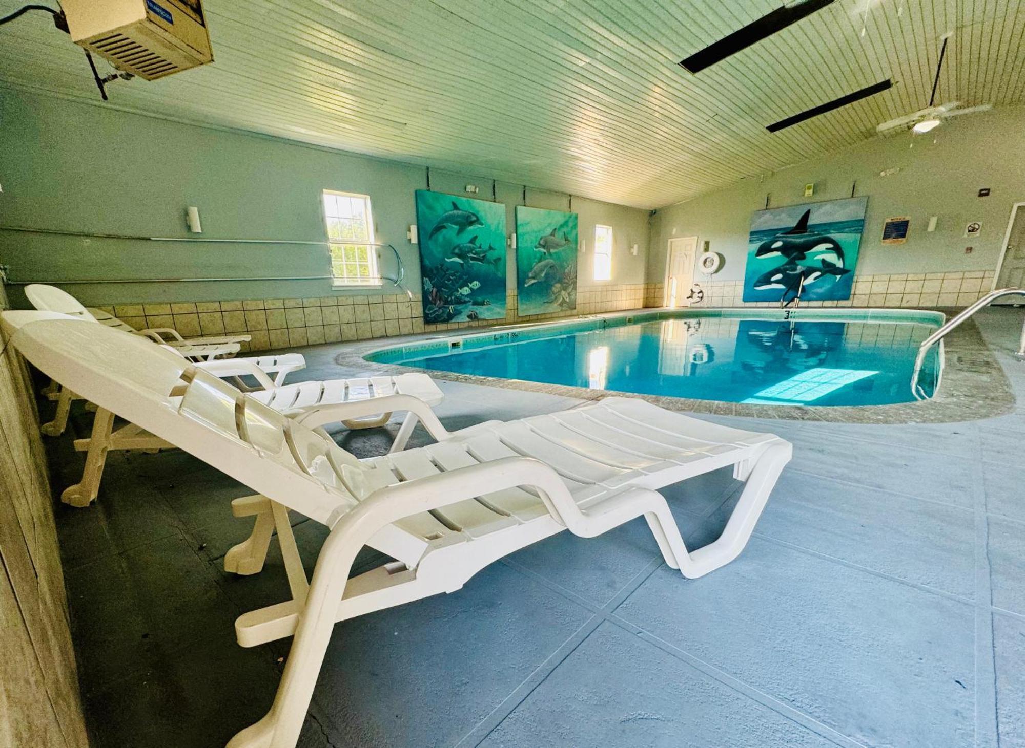 Ozark Inn And Suites Osage Beach Exteriör bild